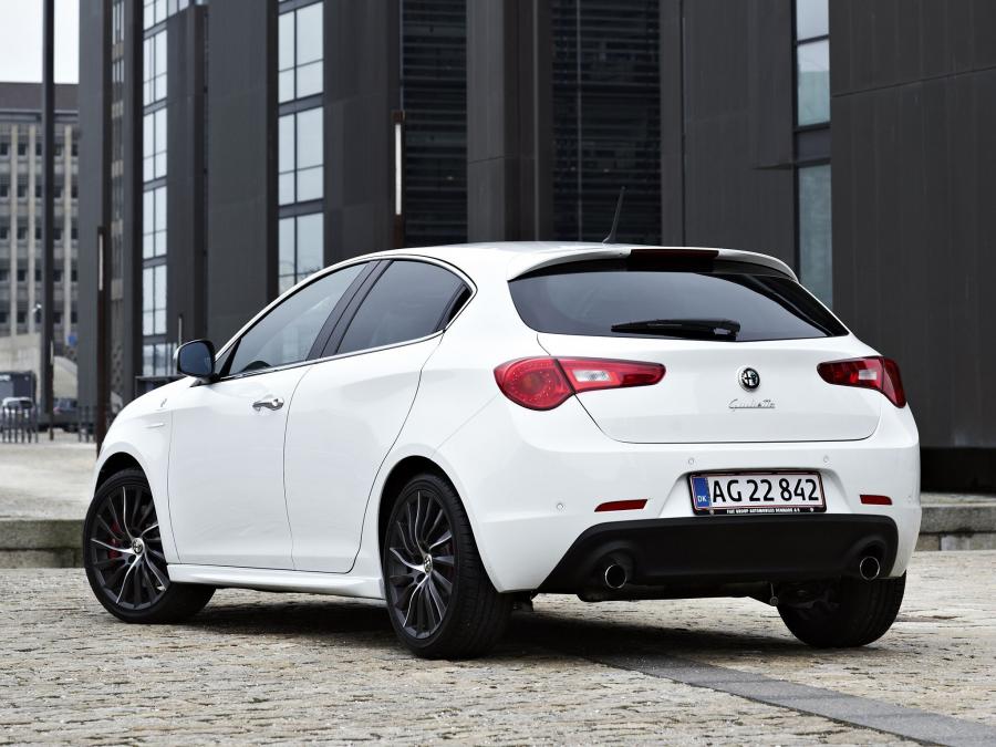  Alfa Romeo Giulietta Quadrifoglio Verde (940) 2010 года  (фото 48 из 48)